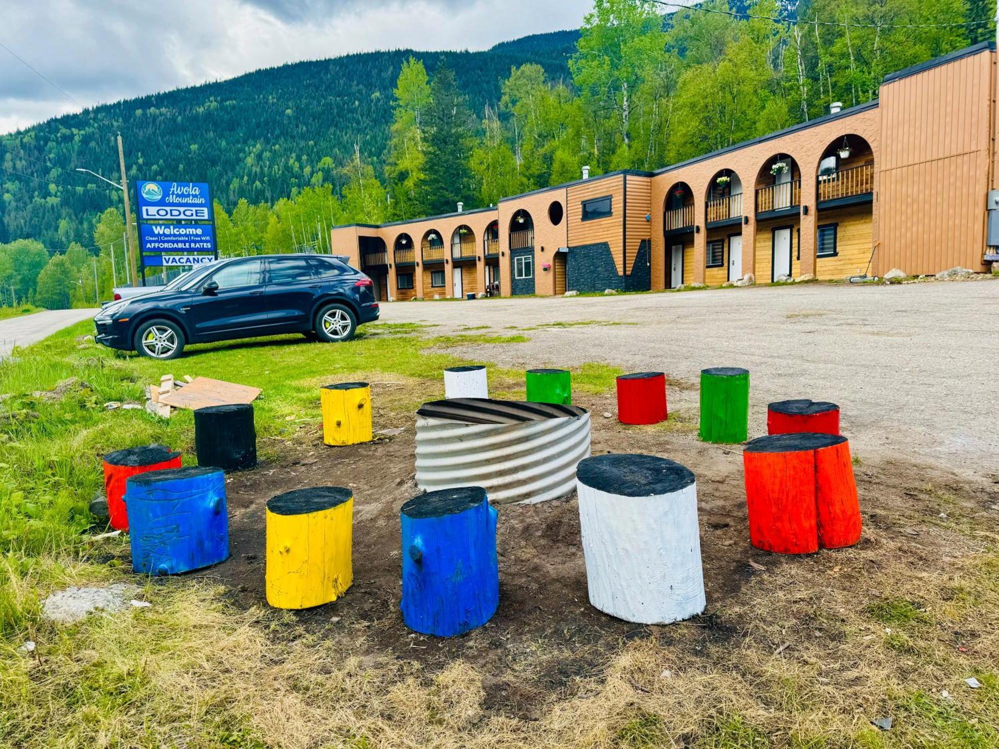 Avola Mountain Lodge מראה חיצוני תמונה